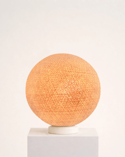 Beige braune Kugel Lampe – moderne LED Tischleuchte für Wohnzimmer und Schlafzimmer