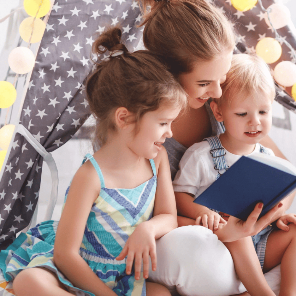 Sommerlich helle LED Lichtgirlande Sommerbrise mit Kugeln in Weiß, Creme und Gelb – warmweißes Licht für Kinderzimmer, Wand oder als freundliche Innenbeleuchtung