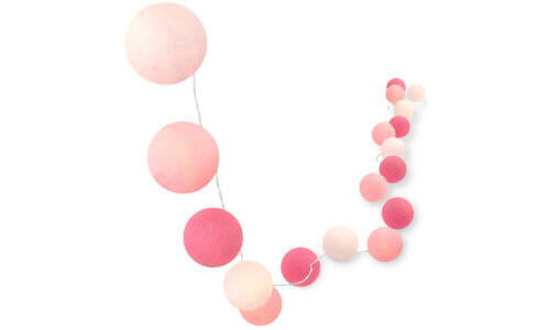 Handgearbeitete LED Lichterkette mit Kugeln aus Baumwolle. Cotton Ball Lights in Weiß, Rosa und Pink.